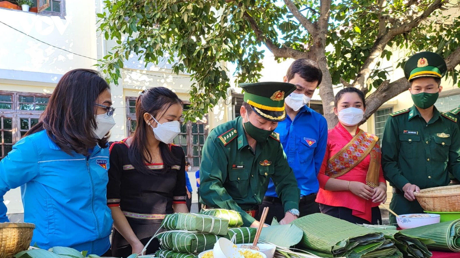 Chiến sĩ đồn Biên phòng Srêpốk là "người nhà" của bà con vùng biên