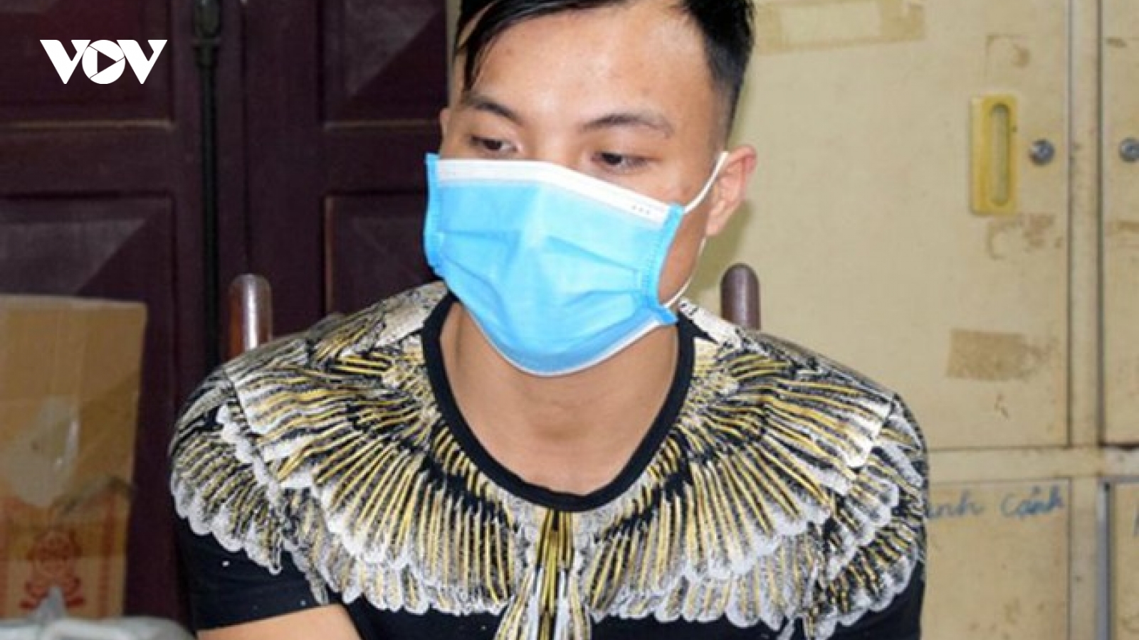 Ngủ lại phòng trọ cùng bạn gái rồi ra tay sát hại để cướp tài sản