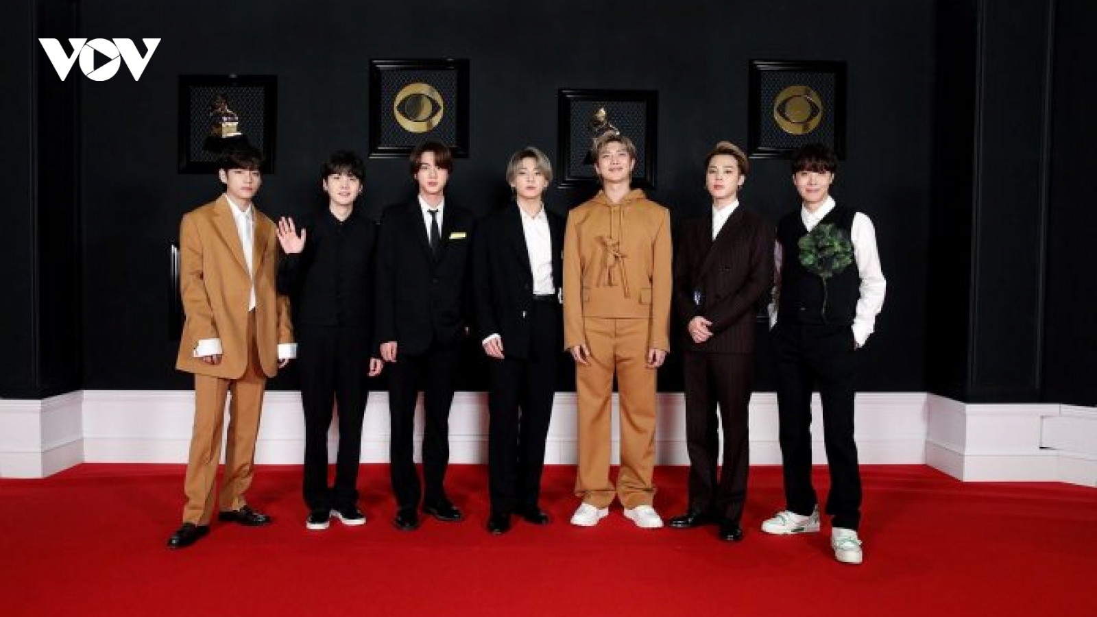 BTS hủy lịch trình tham dự Grammy 2022
