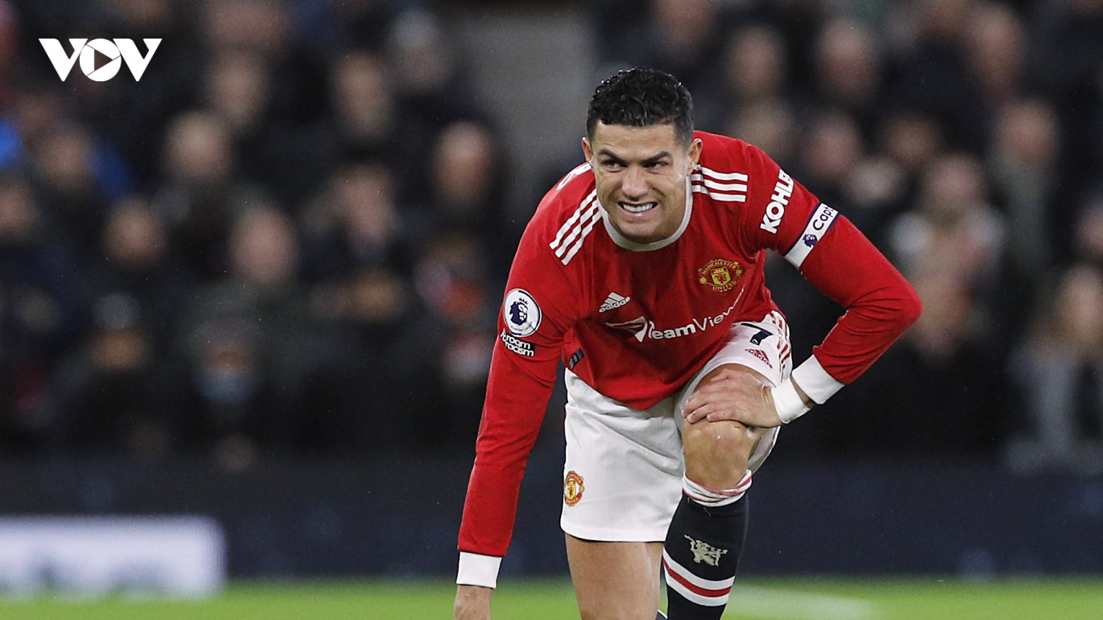 BXH Ngoại hạng Anh sau vòng 21: MU văng khỏi top 6, Man City vững ngôi đầu