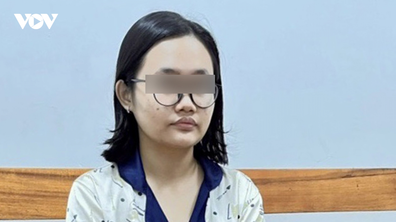 Con gái giết cha ruột bằng thuốc độc rồi đốt nhà tạo hiện trường giả