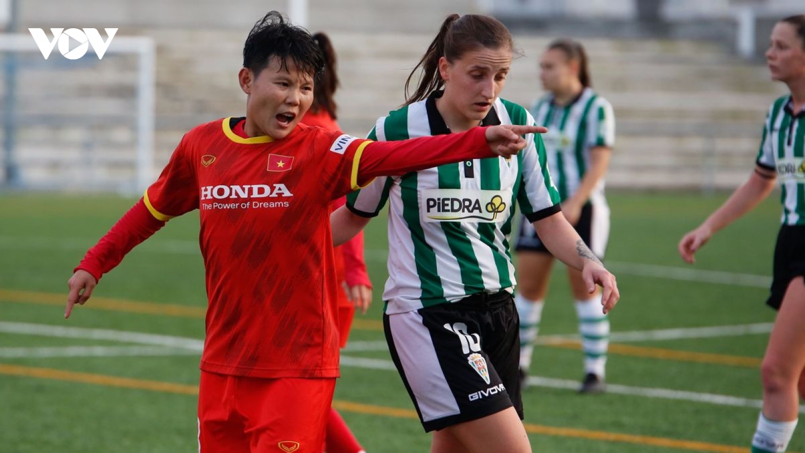 ĐT bóng đá nữ Việt Nam lên đường dự Asian Cup với lực lượng thiếu hụt vì Covid-19