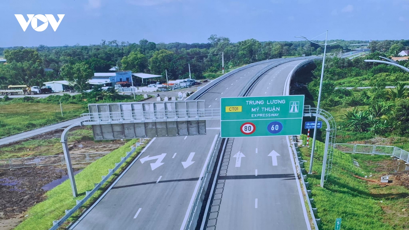 Cho phép ô tô lưu thông trên cao tốc Trung Lương - Mỹ Thuận từ ngày 23 Tết