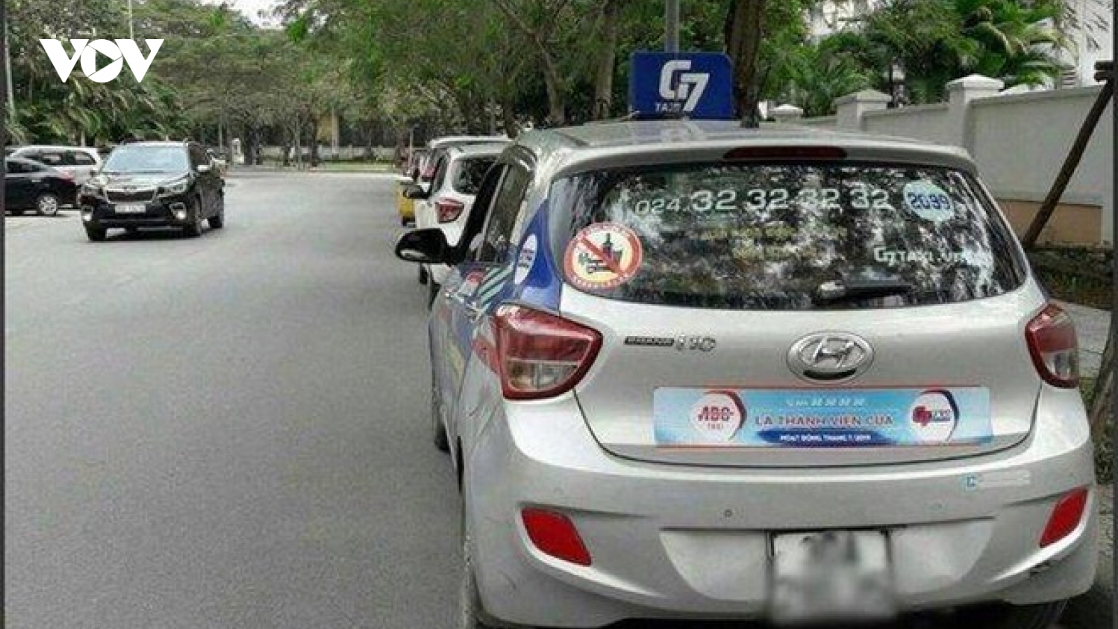 Bắt được đối tượng cứa cổ lái xe taxi cướp tài sản ở Hà Nội