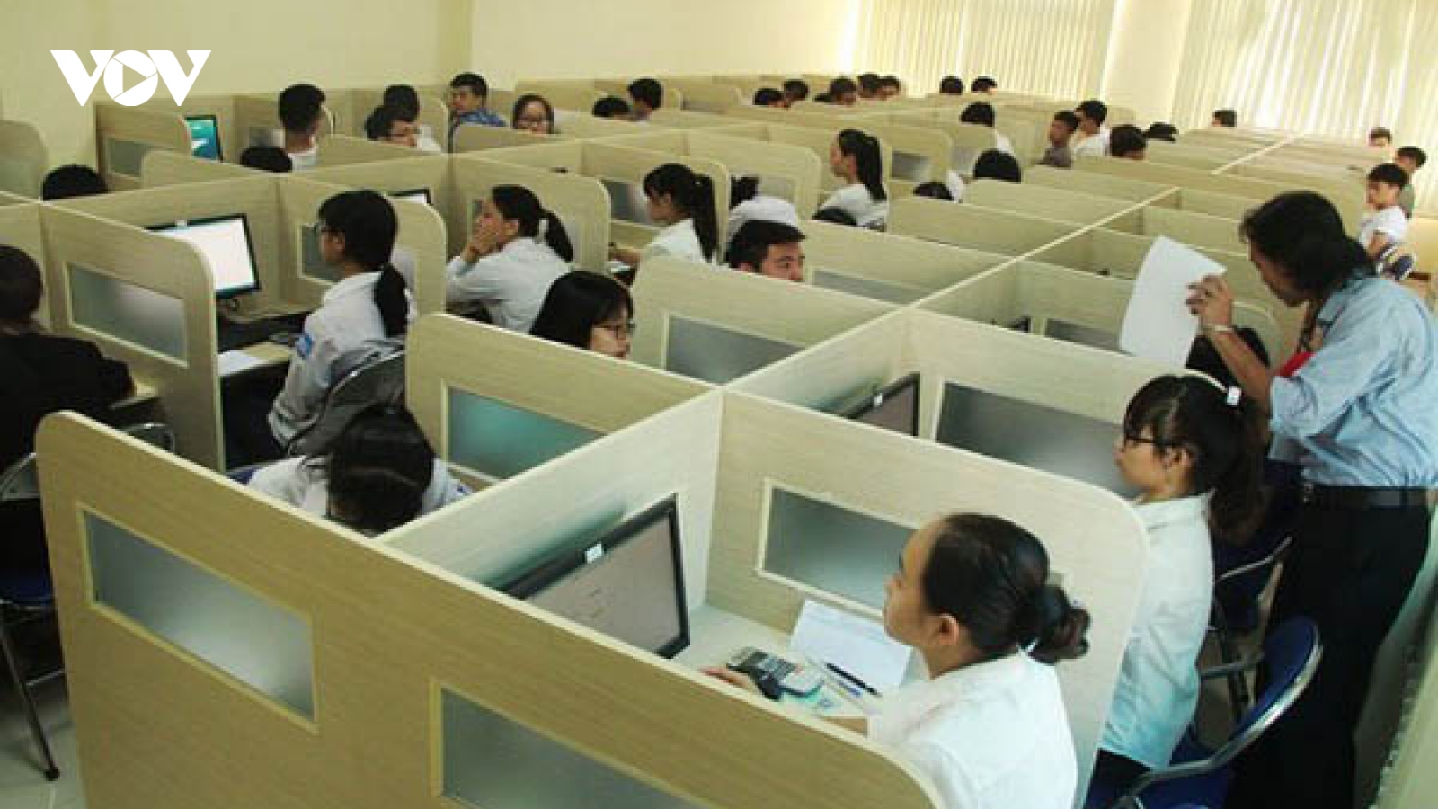 Tuyển sinh 2022: Thí sinh vất vả ôn thi “mục tiêu kép”