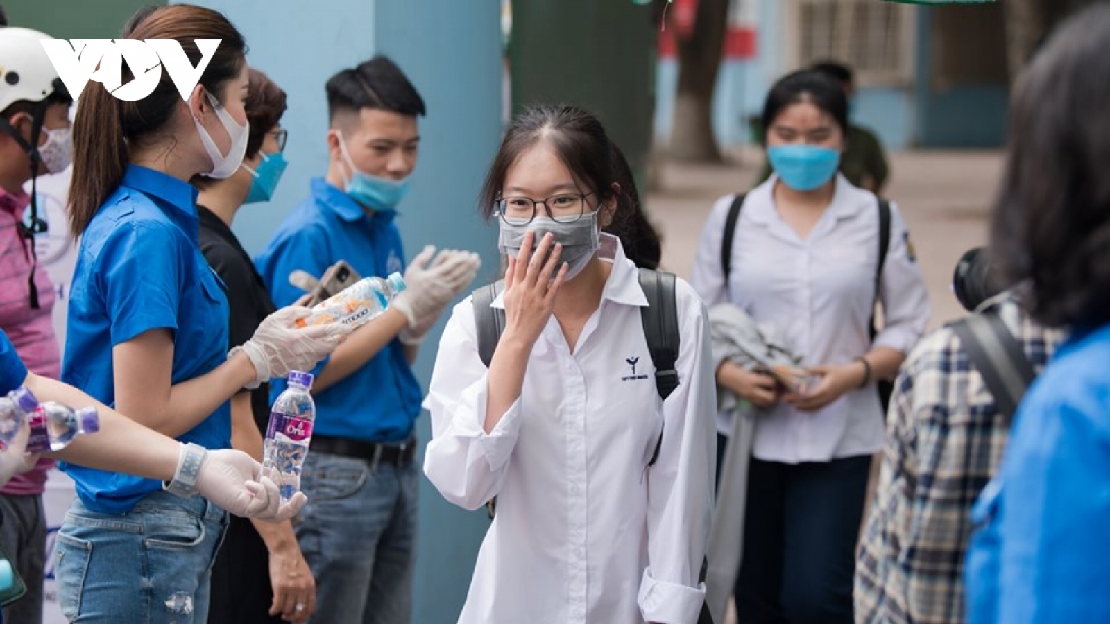 Mở cửa trường học an toàn để học sinh được đến trường sau Tết