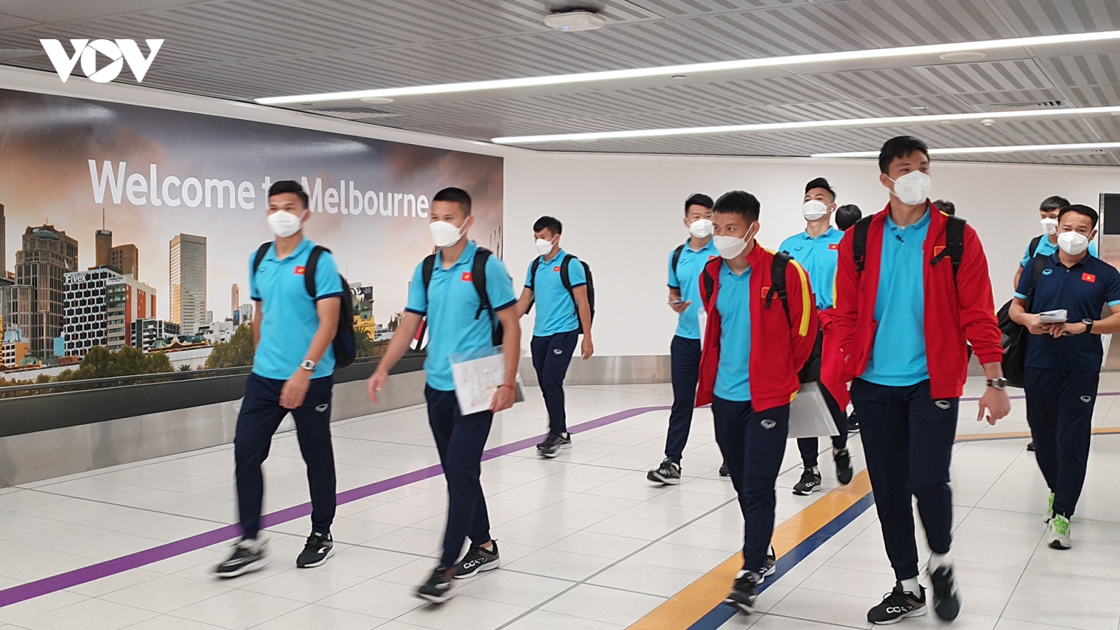 ĐT Việt Nam mất khá nhiều thời gian để nhập cảnh vào Australia