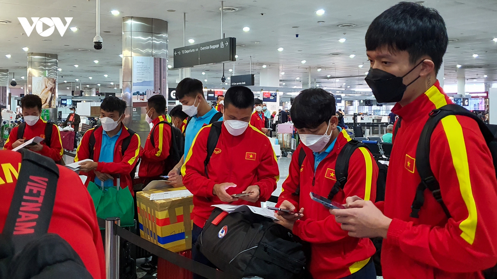 ĐT Việt Nam về nước chuẩn bị so tài với ĐT Trung Quốc