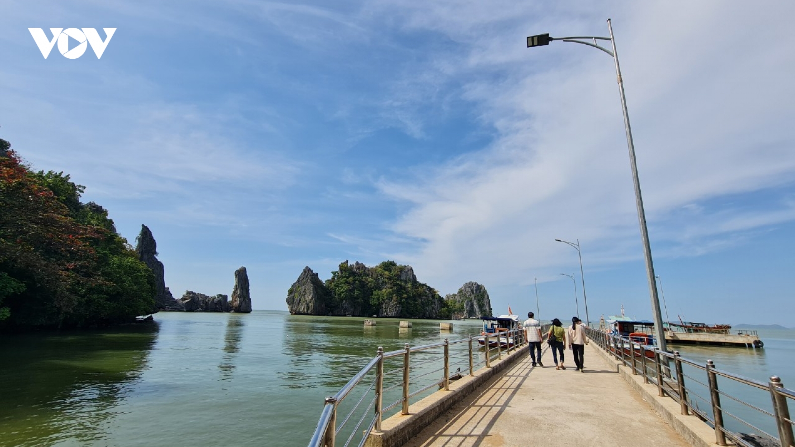 Chùa Hang - hòn Phụ Tử tại Kiên Giang mở đón khách dịp Tết Nguyên Đán