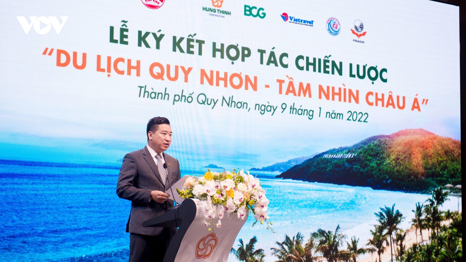 Hưng Thịnh Land tài trợ 100 tỷ đồng hỗ trợ đào tạo nguồn nhân lực du lịch cho Bình Định