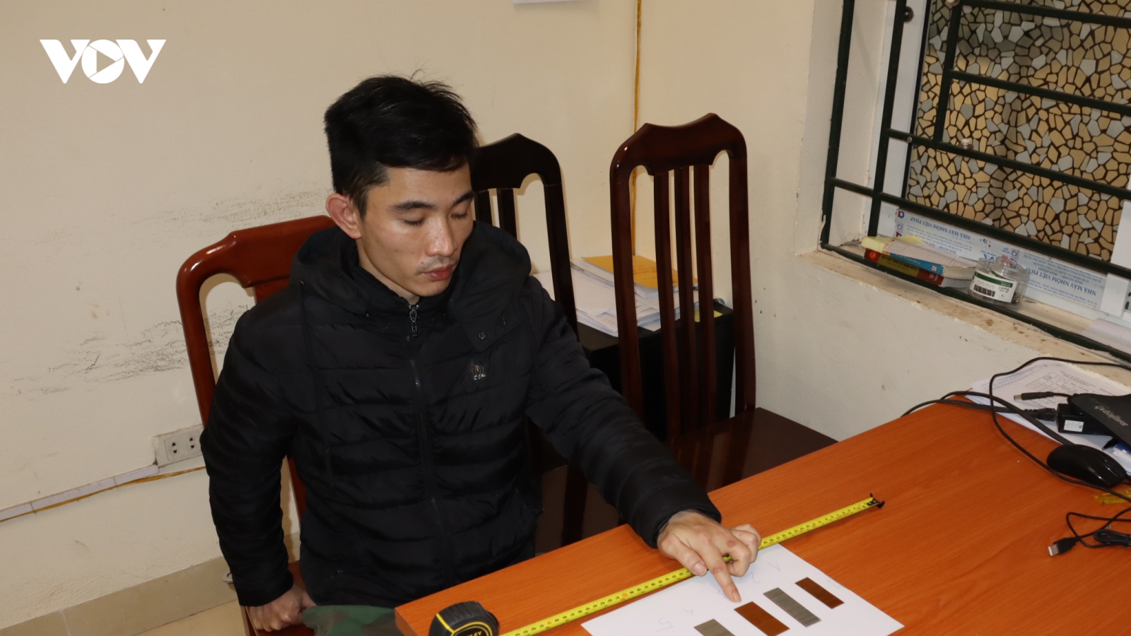 Vụ bé 3 tuổi bị đinh ghim vào đầu: Chứng cứ buộc đối tượng phải nhận tội