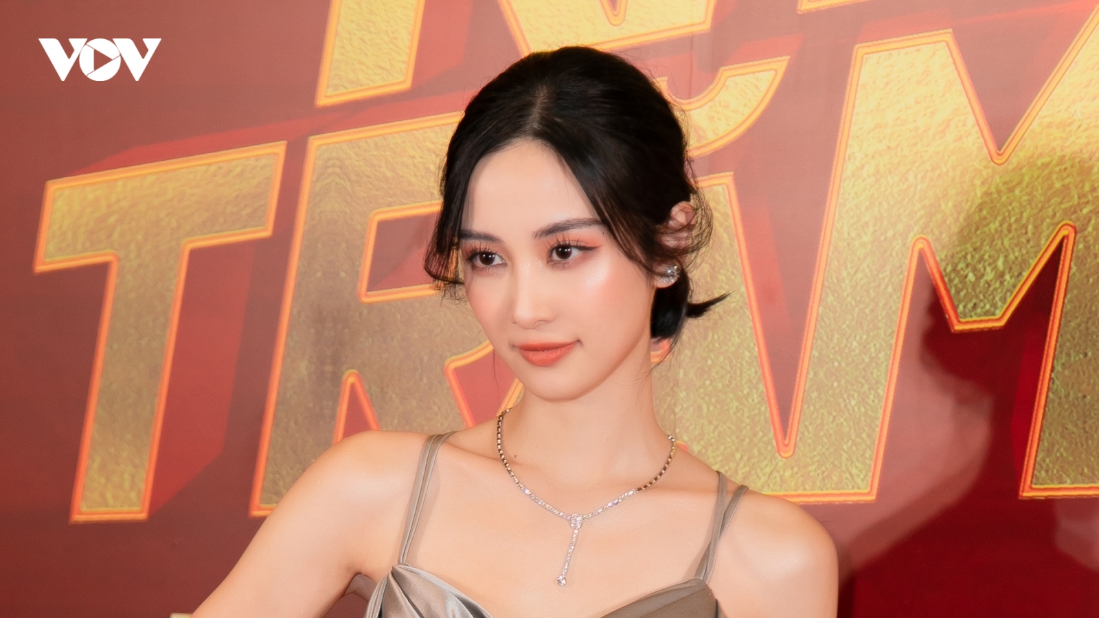 Jun Vũ hội ngộ dàn diễn viên "Tháng năm rực rỡ"
