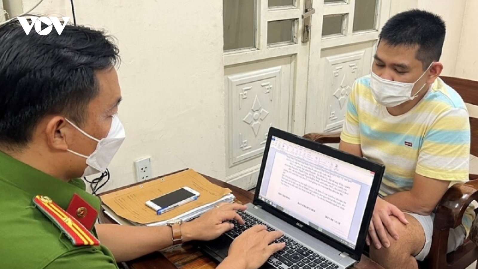 Bắt "tú ông" "chăn dắt" gần 200 gái bán dâm