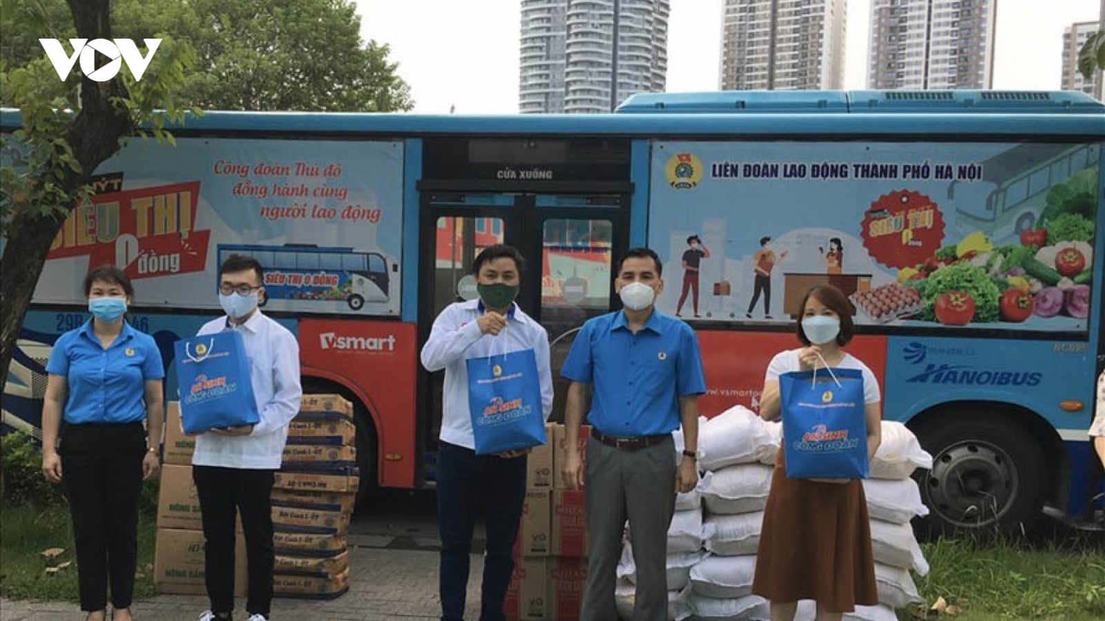 Hà Nội: Hơn 200 tỷ đồng chăm lo cho người lao động dịp Tết nguyên đán Nhâm Dần