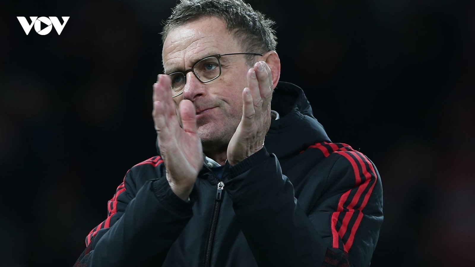 HLV Ralf Rangnick khiến học trò được phen ôm bụng cười