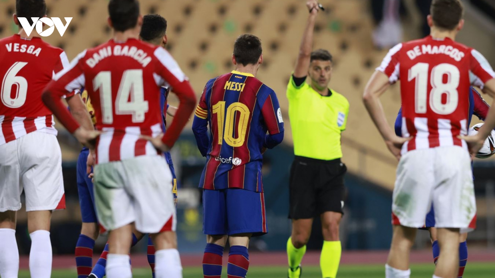 Ngày này năm xưa: Messi khiến Barca thua tức tưởi trước Bilbao