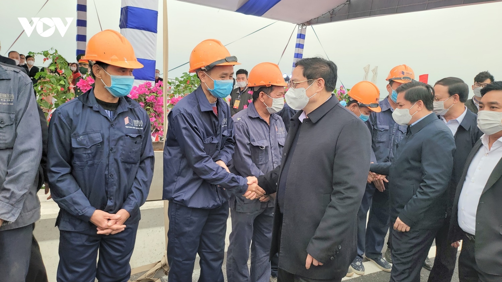 Cầu Tình Yêu, đường bao biển - dự án của lòng dân Quảng Ninh