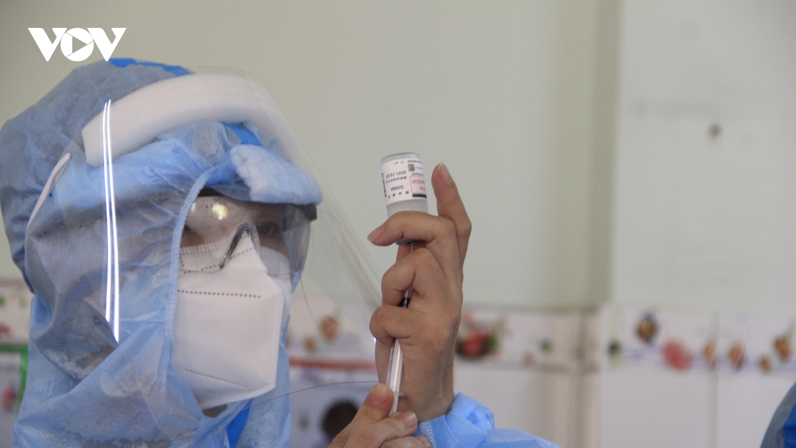 Trẻ từ 5 đến dưới 11 tuổi: "Tiêm hai mũi cùng một loại vaccine COVID-19"