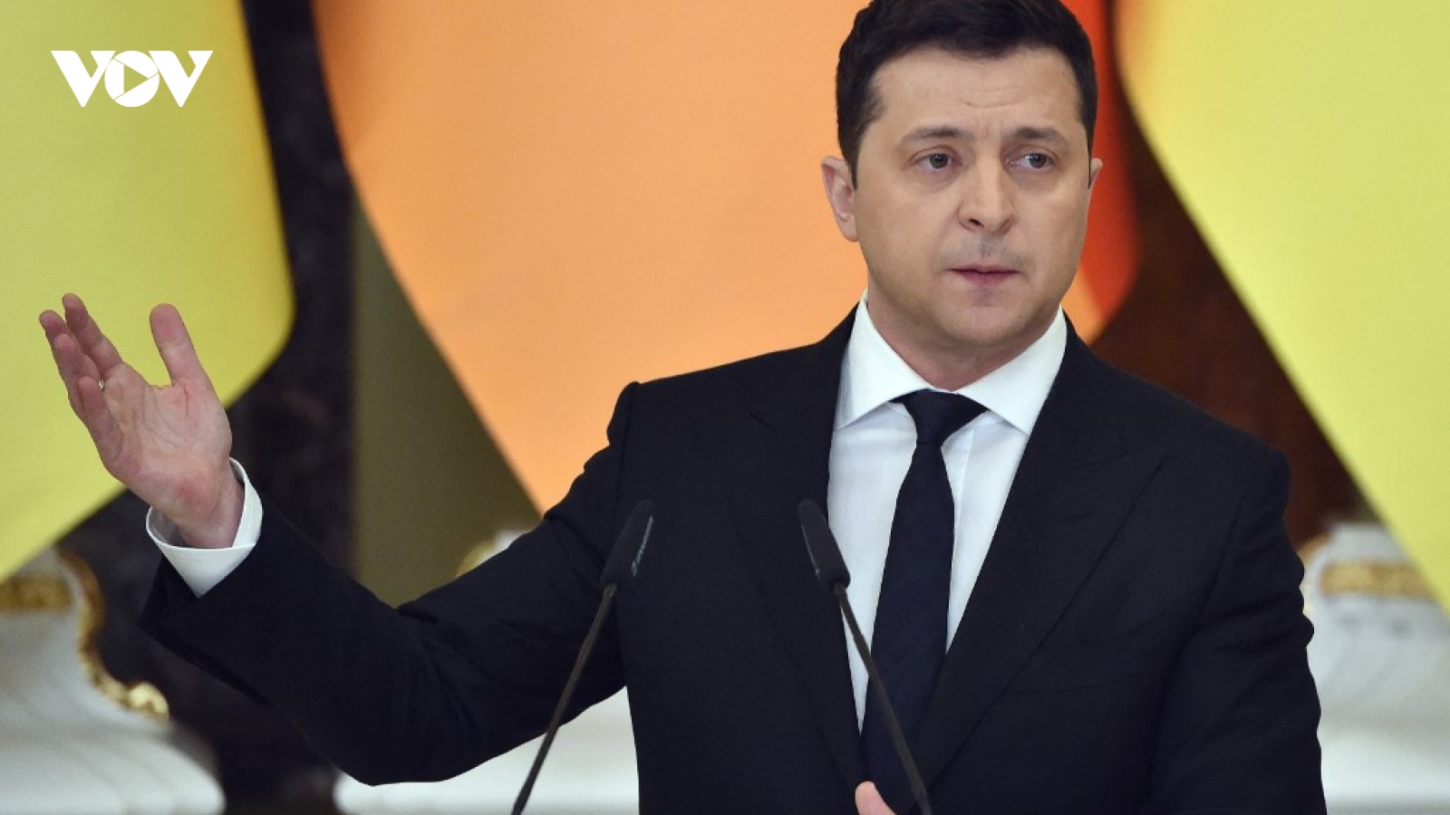 Ukraine cắt đứt quan hệ ngoại giao với Nga