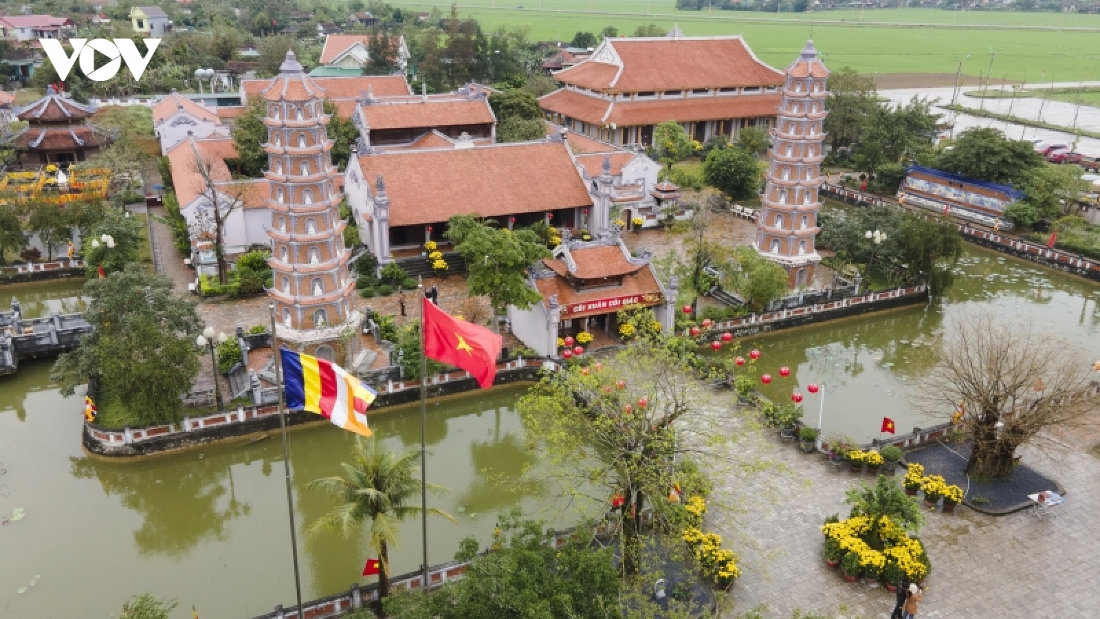 Chiêm ngưỡng cổ tự 700 tuổi ở Quảng Bình