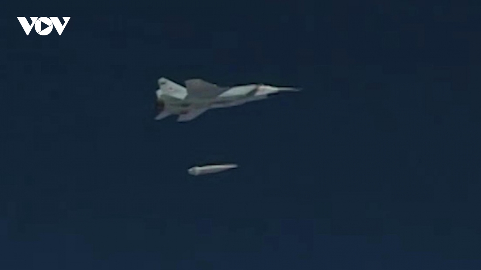 Xem MiG-31 phóng tên lửa siêu thanh Kinzhal trong cuộc tập trận chiến lược của Nga