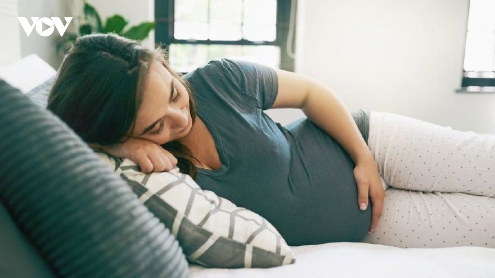 Phụ nữ mang thai mắc COVID-19 có nhiều khả năng bị các biến chứng nghiêm trọng