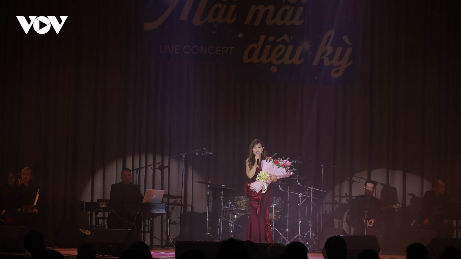 Ngọc Anh tri ân cố nhạc sĩ Phú Quang với đêm nhạc “Mãi mãi diệu kỳ”