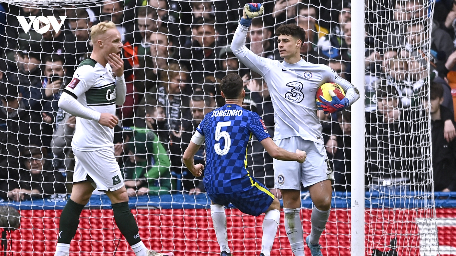 Nhọc nhằn thắng Plymouth 2-1, Chelsea suýt đi vào vết xe đổ của MU ở FA Cup