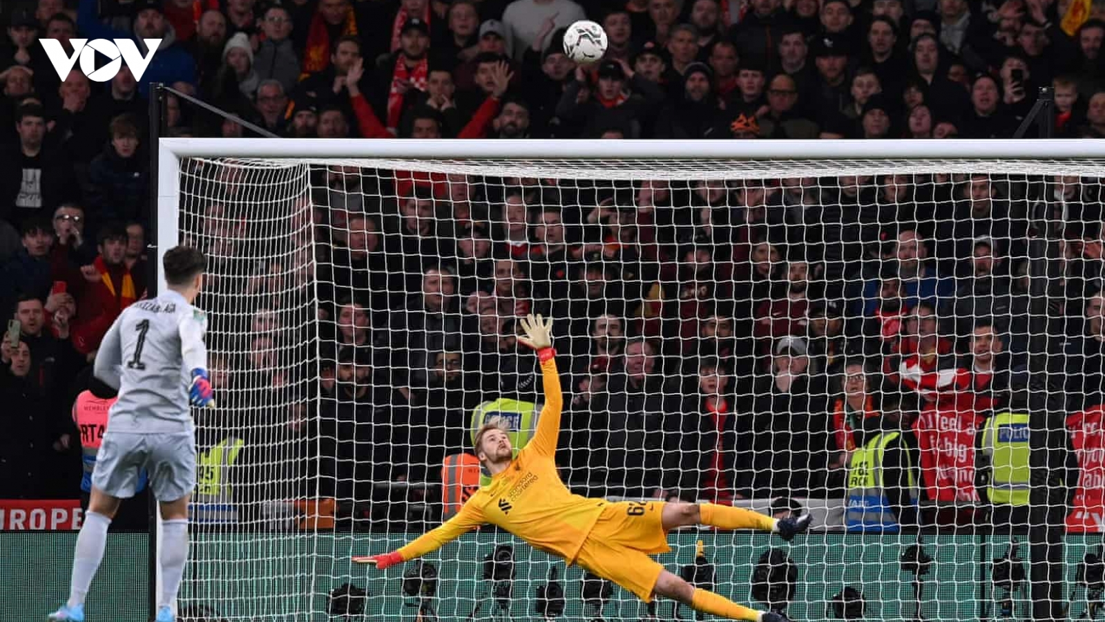 Thomas Tuchel nhận lỗi thay Kepa khi Chelsea mất cúp về tay Liverpool