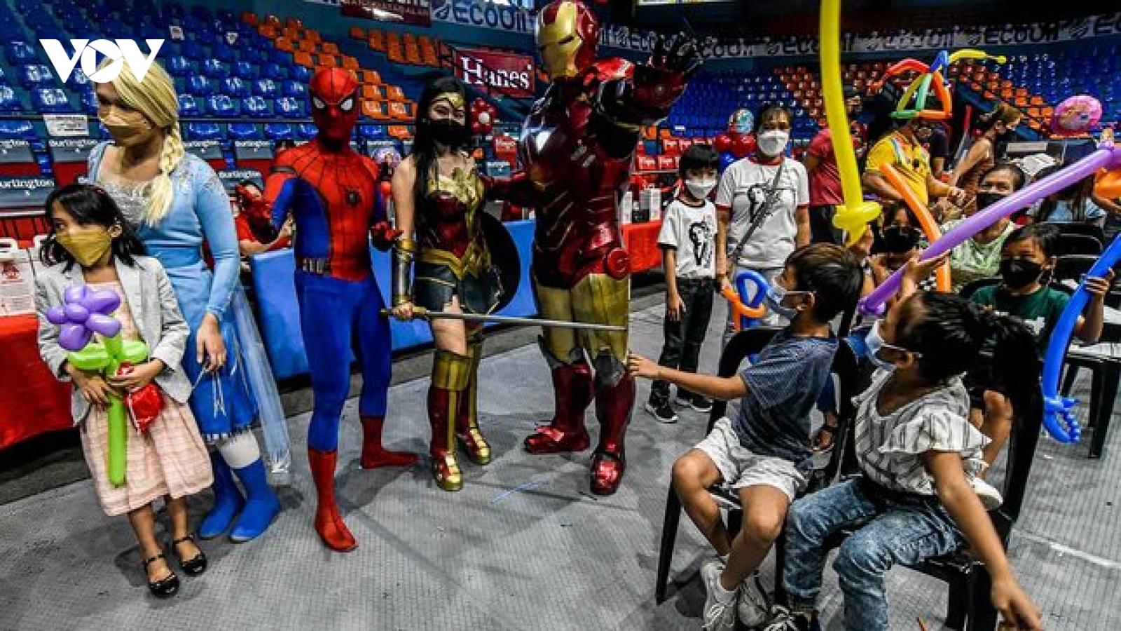 Philippines bắt đầu tiêm chủng cho trẻ em từ 5-11 tuổi