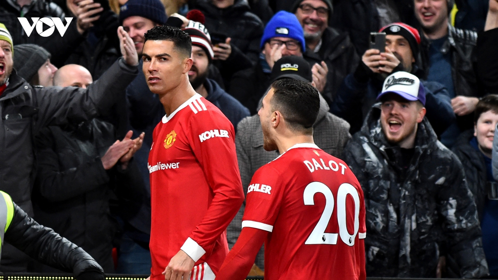 Ronaldo ghi bàn trở lại, MU giải tỏa cơn khát chiến thắng