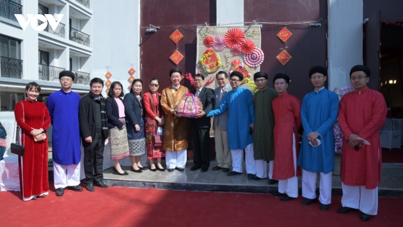 Đại sứ quán Việt Nam tại Ấn Độ tổ chức Tết Cộng đồng – Xuân Quê hương 2022 ở trụ sở mới