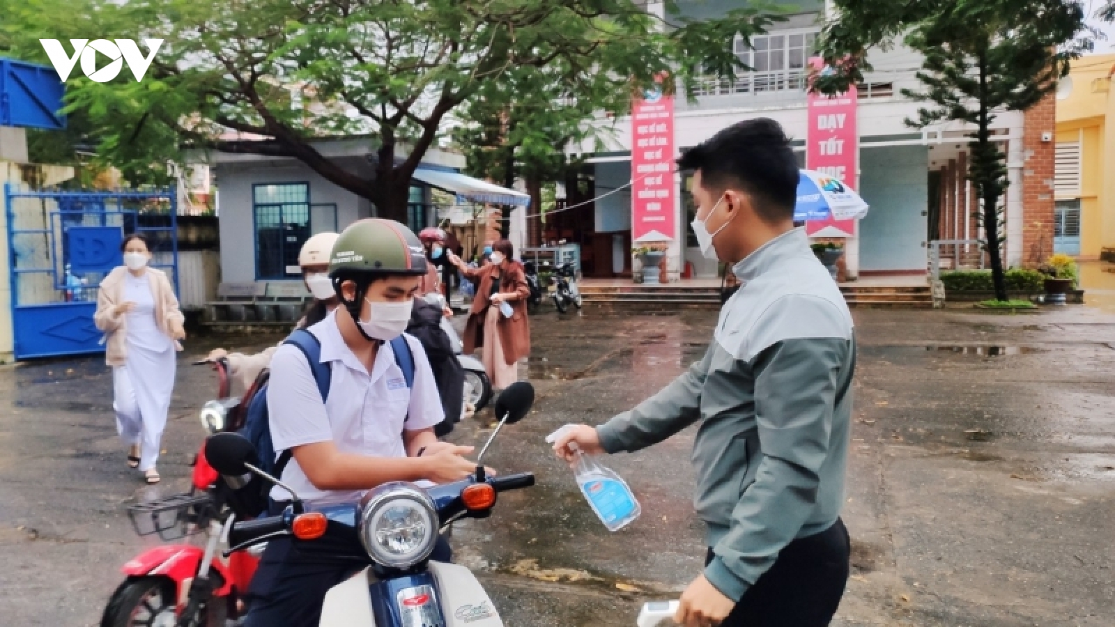 Các trường học ở Đà Nẵng xử lý như thế nào khi có F0?