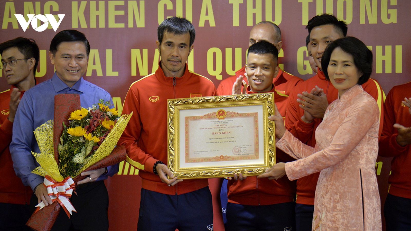 Đội tuyển Futsal Việt Nam nhận bằng khen của Thủ tướng