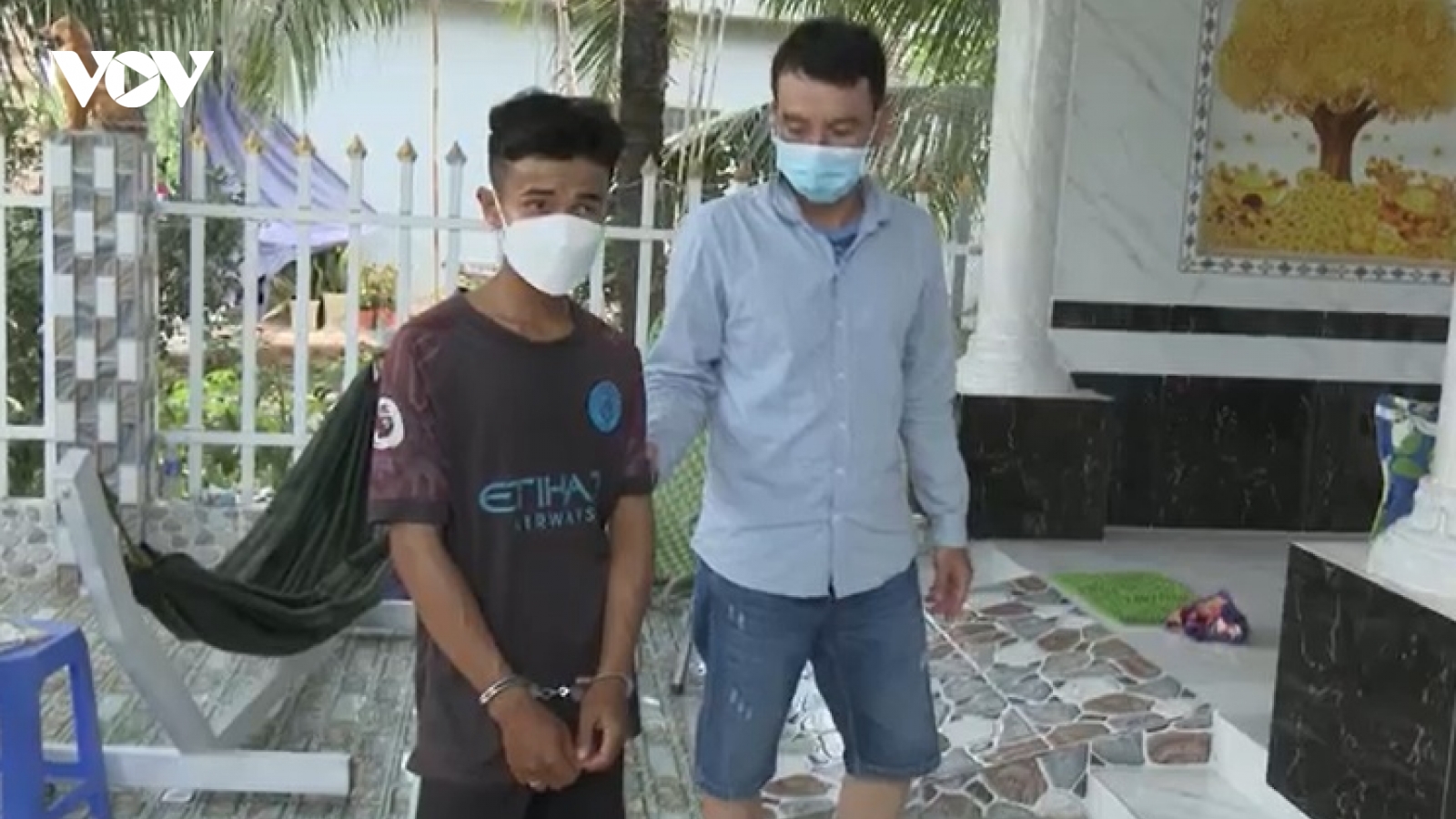 Tạo tài khoản trên Zalo để "bẫy tình", cướp tài sản của các cô gái trẻ
