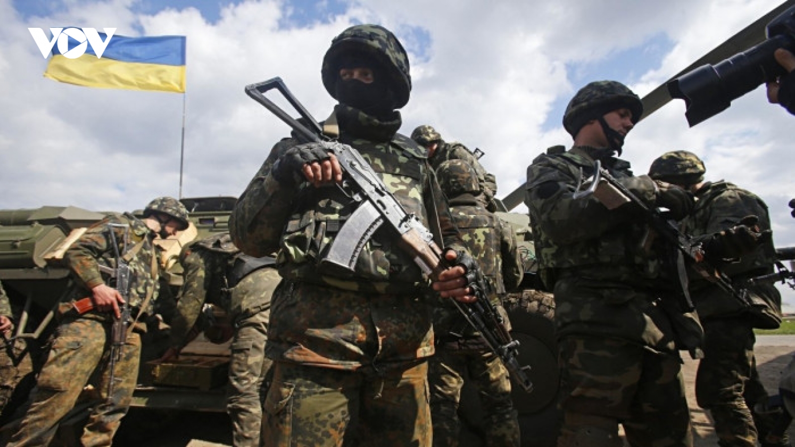 Pháo kích dữ dội ở miền Đông Ukraine, phe ly khai tố quân chính phủ vi phạm lệnh ngừng bắn