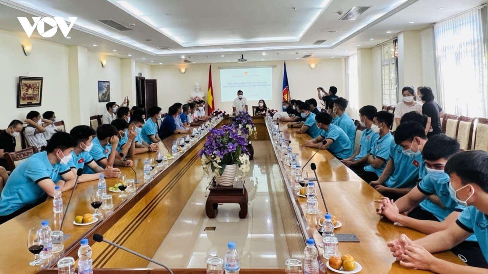 Đại sứ Việt Nam tại Campuchia đón tiếp và chúc mừng U23 Việt Nam