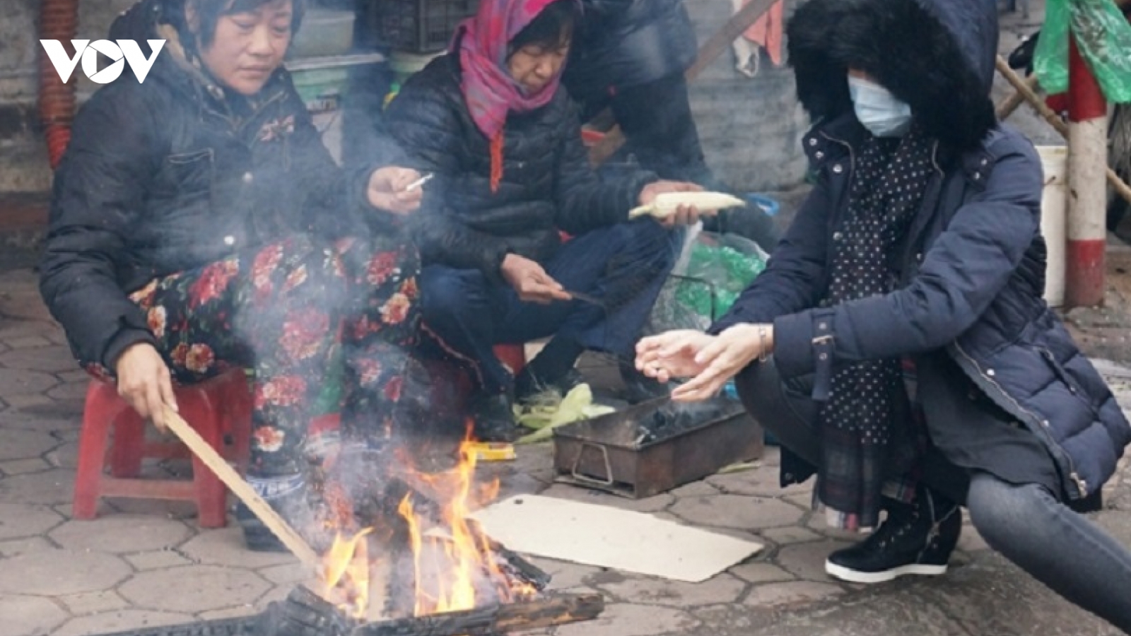 Thời tiết ngày mùng 5 Tết: Miền Bắc tiếp tục rét đậm, Hà Nội đề phòng mưa dông