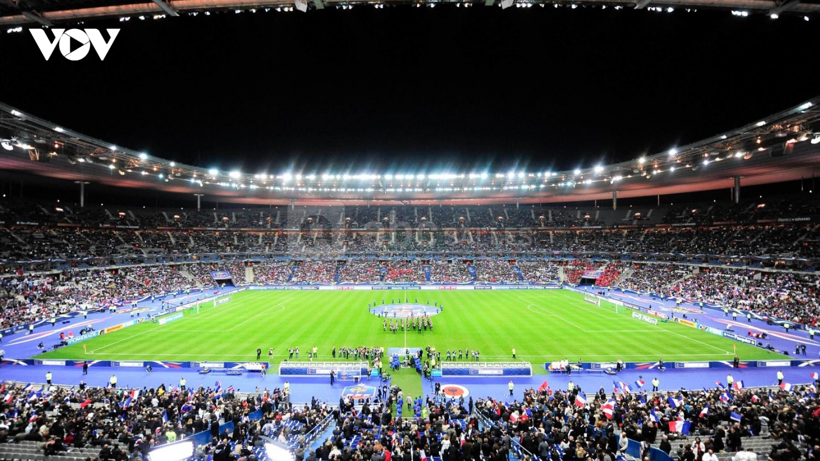 UEFA thay đổi địa điểm tổ chức chung kết Champions League 2021/2022