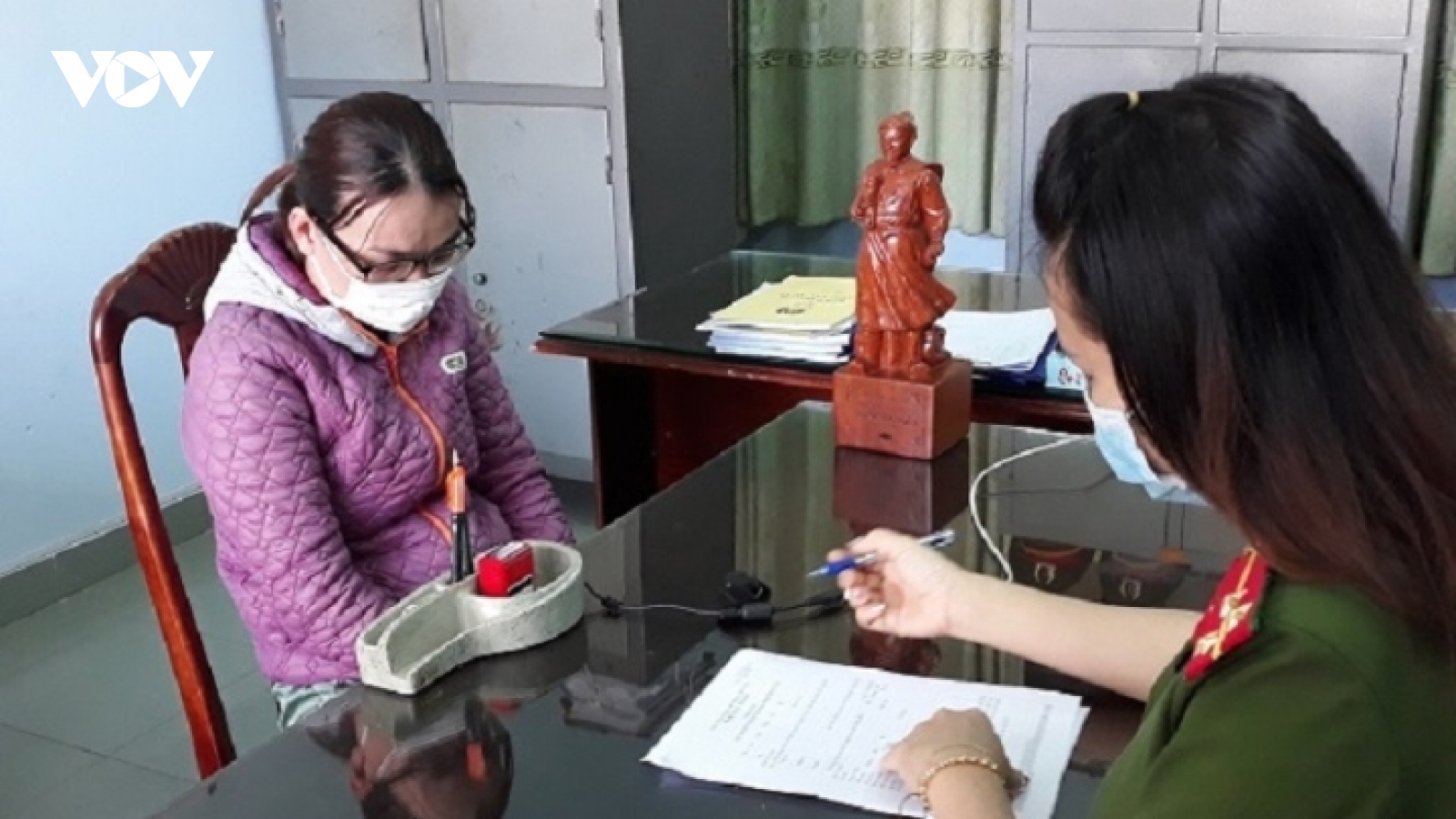 "Nữ quái" chuyên trộm cắp tại tiệm vàng