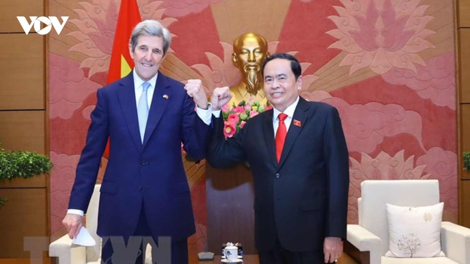 Ông Trần Thanh Mẫn tiếp Đặc phái viên của Tổng thống Hoa Kỳ John Kerry