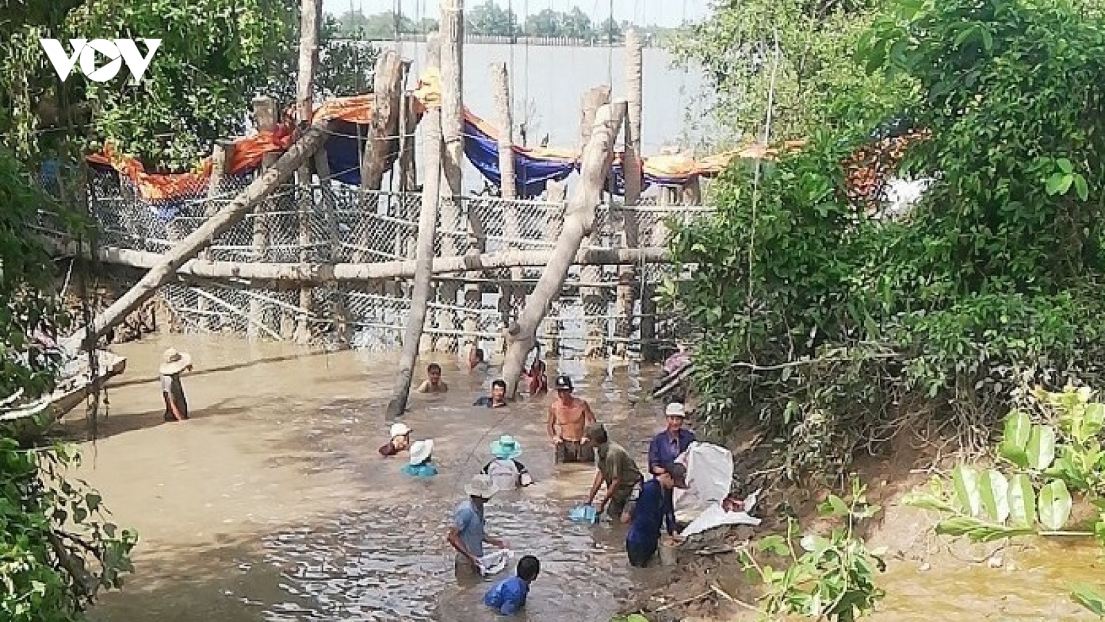 Bến Tre đối phó bài bản với nước mặn xâm nhập
