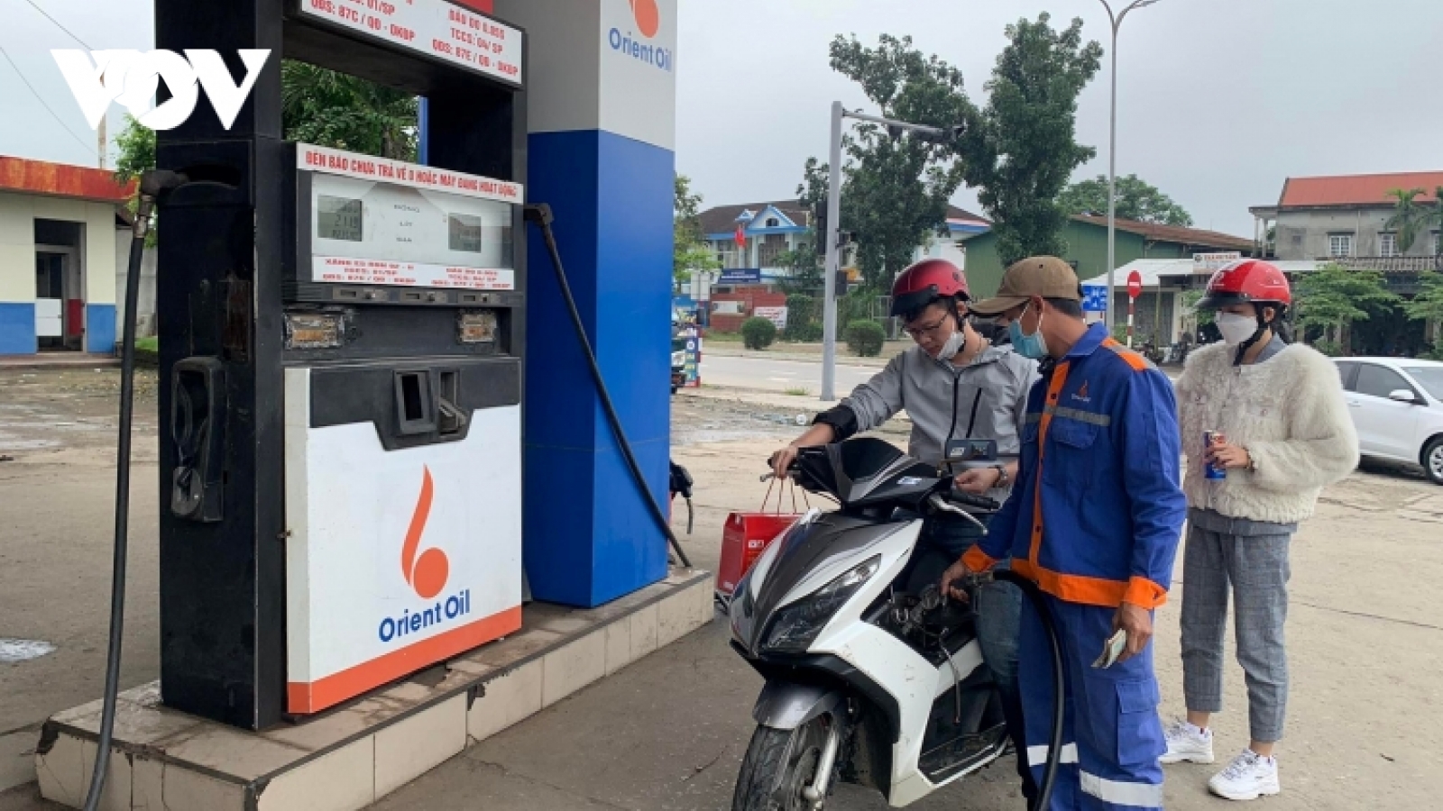 Giá xăng dầu hôm nay 29/3, bổ sung 8.000 tỷ đồng tạm ứng cho quỹ bình ổn