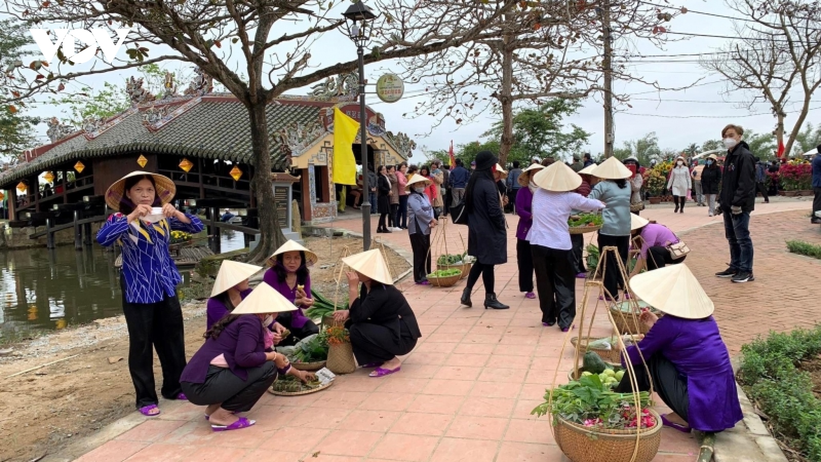 Khai hội “Chợ quê- Cầu Ngói Thanh Toàn”