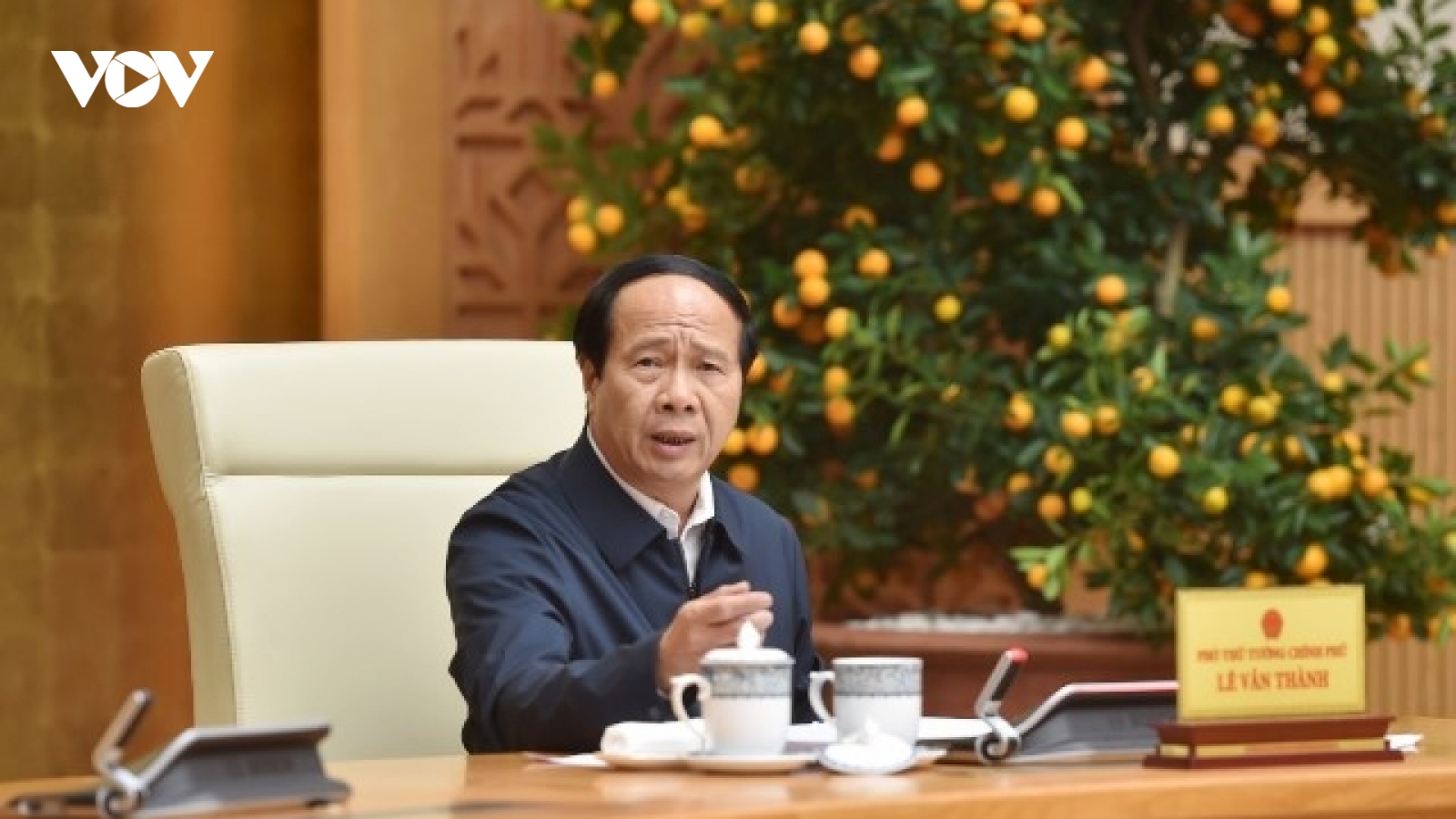 Phó Thủ tướng Lê Văn Thành: Tuyệt đối không để thiếu xăng dầu trong mọi hoàn cảnh