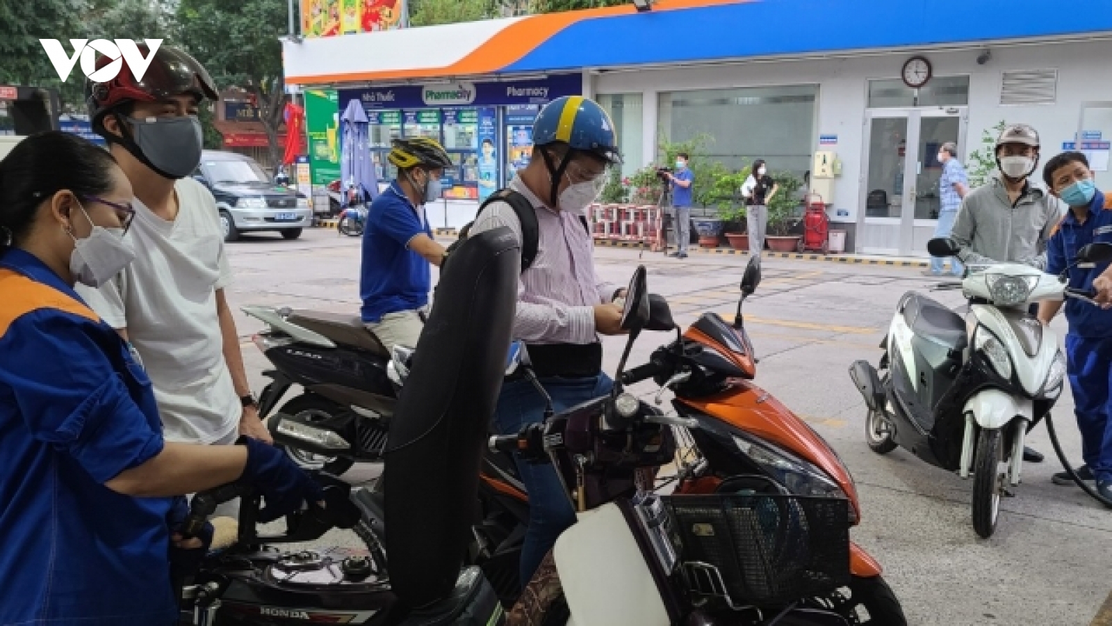 Doanh nghiệp TP.HCM tăng cường nhập khẩu xăng, đảm bảo nguồn cung và dự trữ