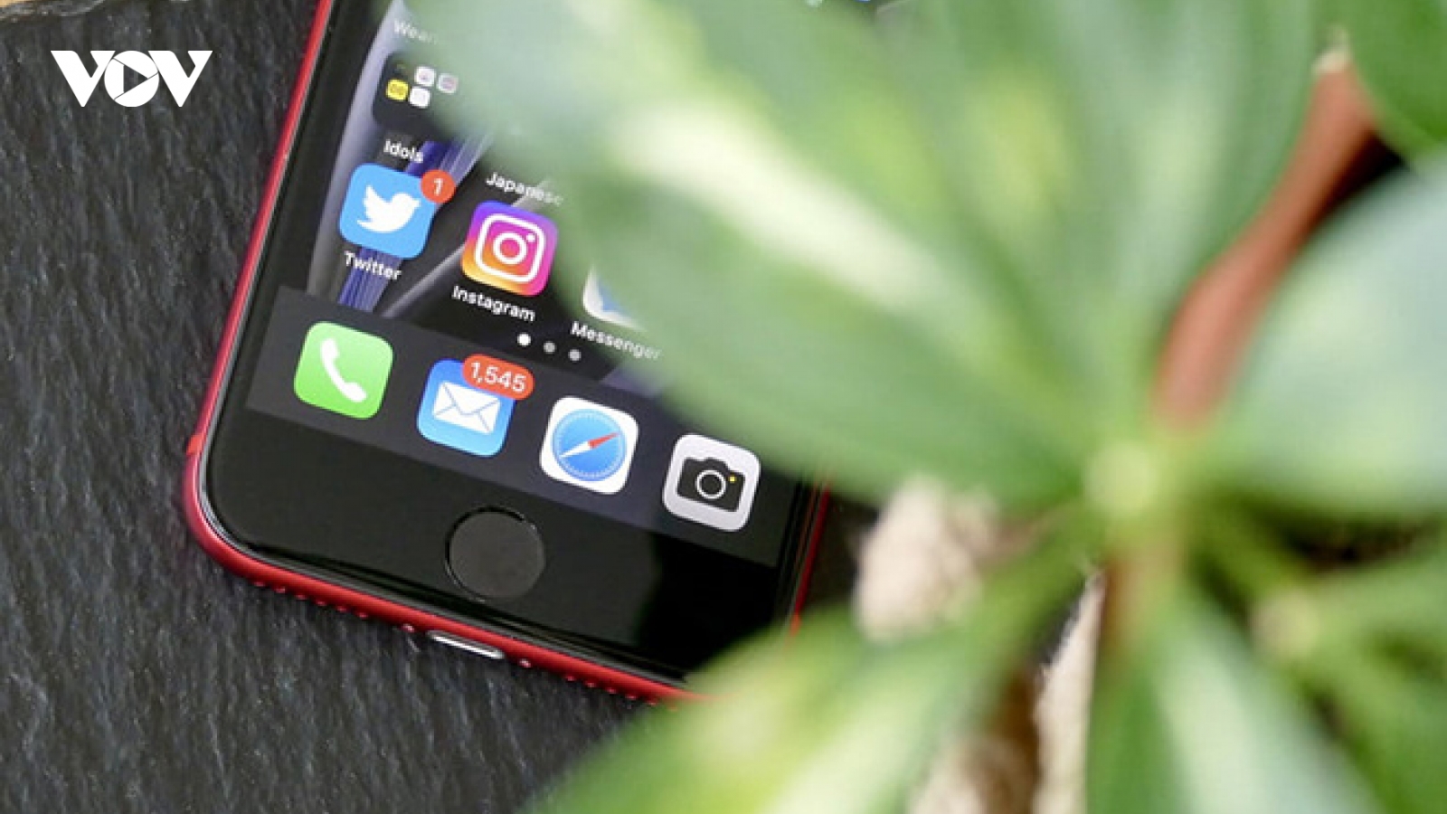 Apple sử dụng nhôm tái chế không phát thải trong iPhone SE