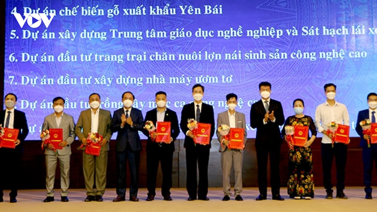 Yên Bái trao quyết định đầu tư cho 9 dự án, với tổng số vốn gần 1.500 tỷ đồng