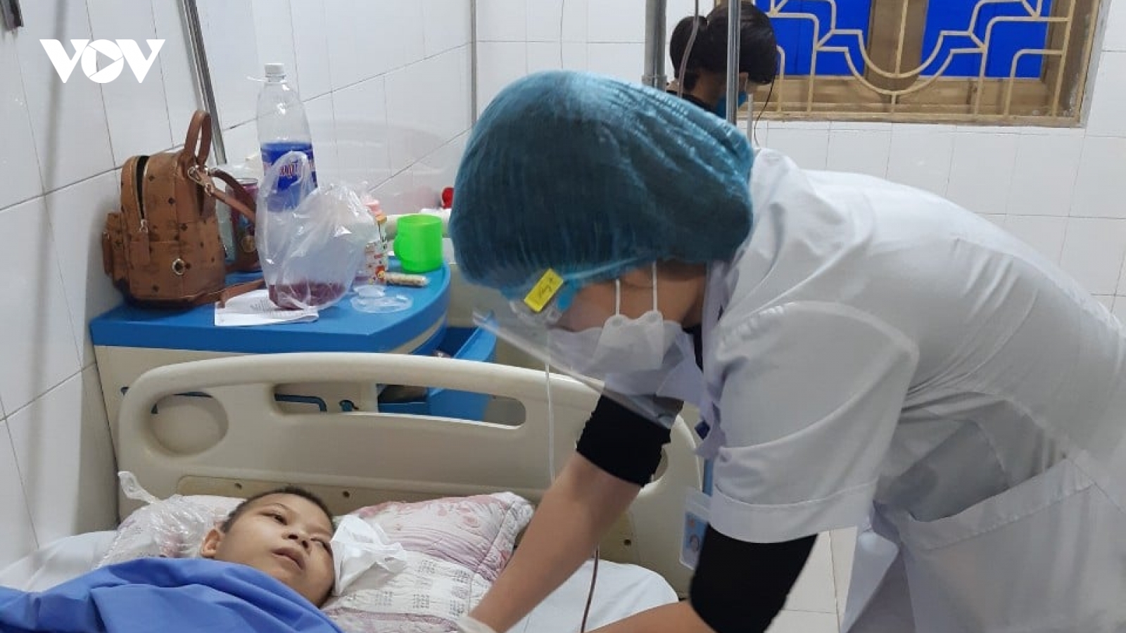 Trưởng Công an thị trấn Mậu A hiến máu cứu sống sản phụ khuyết tật
