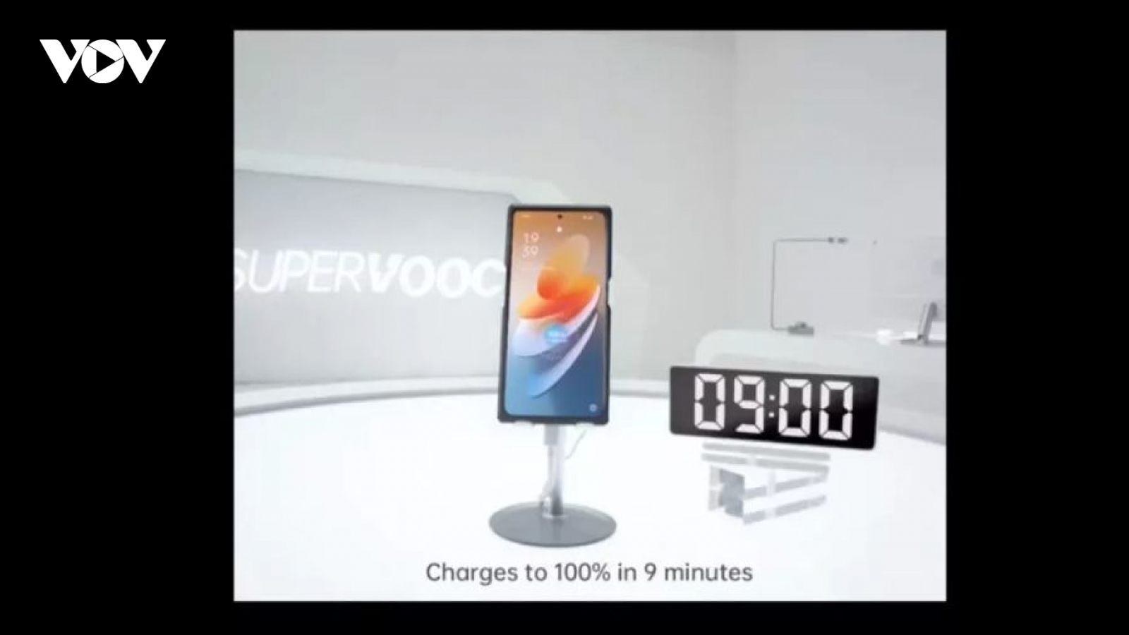 Oppo công bố sạc 240W nạp đầy pin dưới 10 phút
